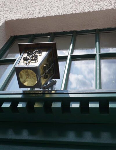 Ein Oberlicht mit Laterna davor